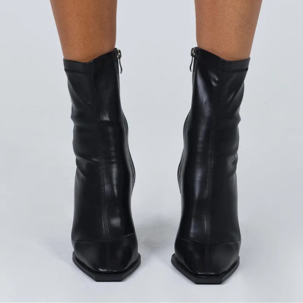 BARCELONA BOOT MATTE BLACK